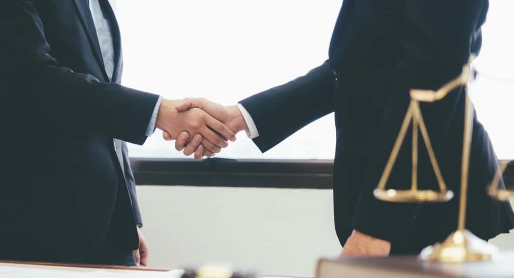 3 Tips When Hiring A Lawyer